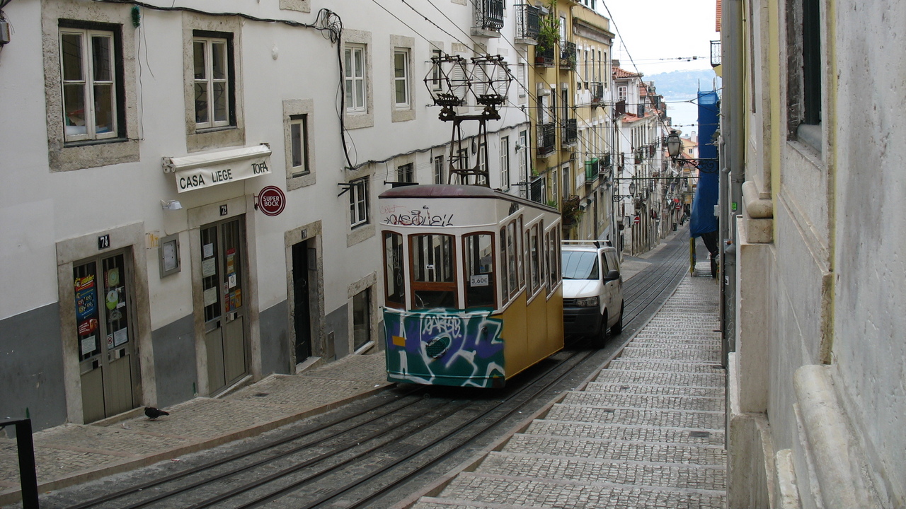 Лиссабон. Пасмурные наброски